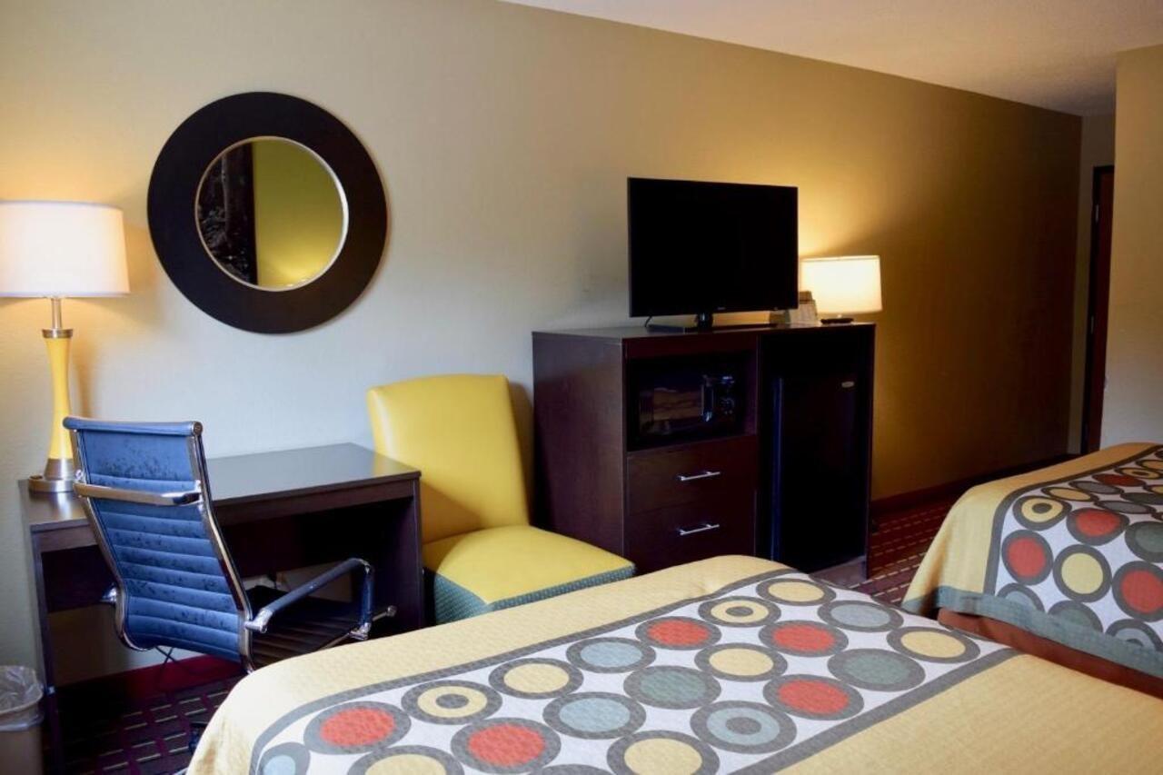 Super 8 By Wyndham Homewood Birmingham Area Eksteriør bilde