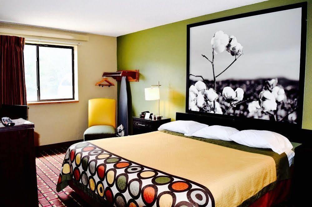 Super 8 By Wyndham Homewood Birmingham Area Eksteriør bilde